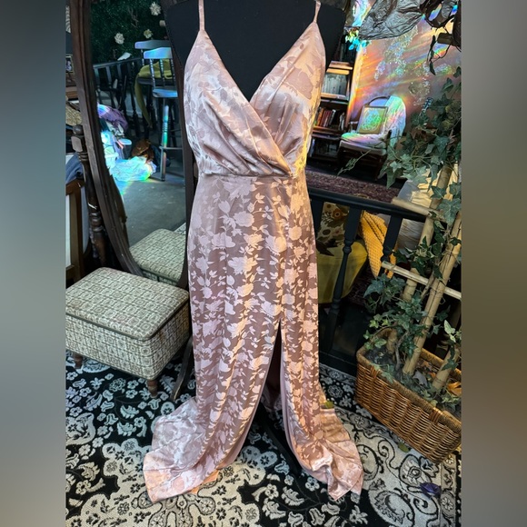 LuLu’s Radiant Refinement Jacquard Satin Gown - Picture 4 of 5